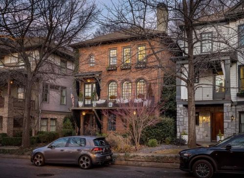 466 Hamilton St, Atlanta, GA 30316-6803