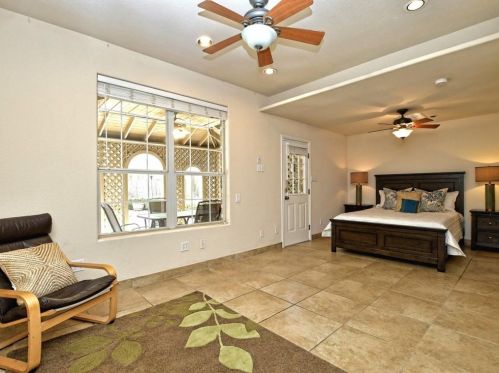 10305 Ember Gln Dr, Austin TX 78726-1388 exterior