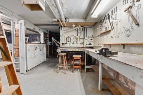 5004 Tripp Ave, Chicago IL 60630-2724 exterior