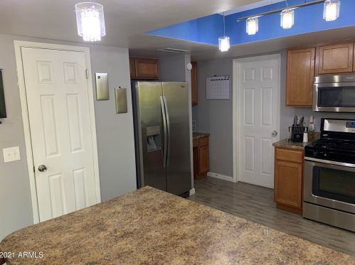 7137 21st Ave, Phoenix AZ 85086-8377 exterior