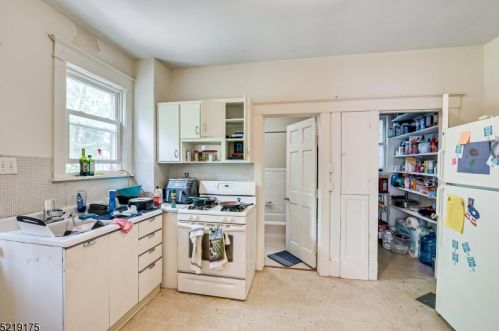 167 Hamilton St, New Brunswick NJ 08901-1806 exterior