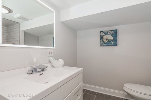 7816 Hermitage Ave, Chicago IL  60620-4415 exterior