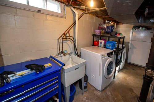 8442 Montana Ave, Milwaukee WI 53227-3357 exterior