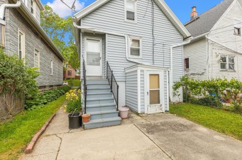 1558 22nd St, Milwaukee, WI 53204-2544