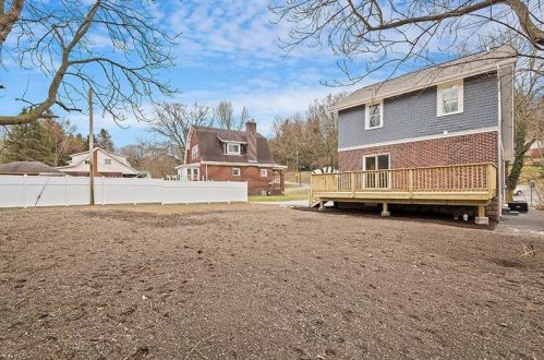 107 Poplar St, Pittsburgh PA 15205-4324 exterior