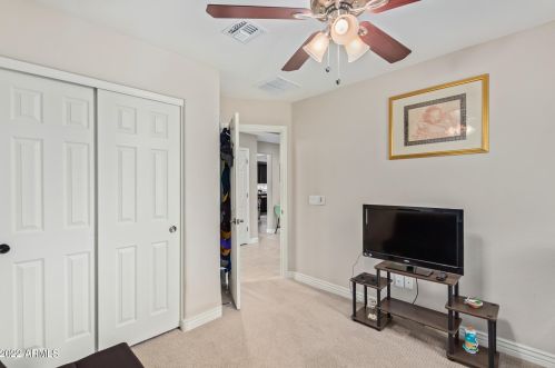 2005 Anderson Dr, Phoenix AZ 85022 exterior