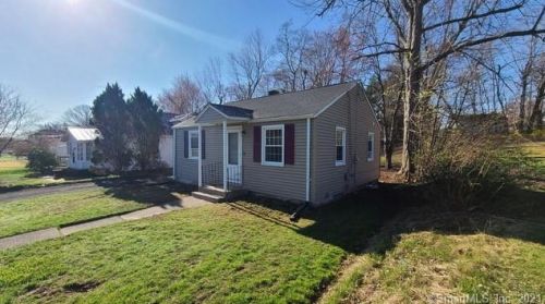 24 Midian Ave, Windsor, CT 06095-4218