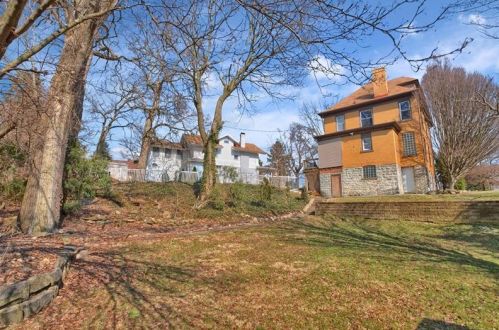 4920 Interboro Ave, Pittsburgh PA 15207-2327 exterior