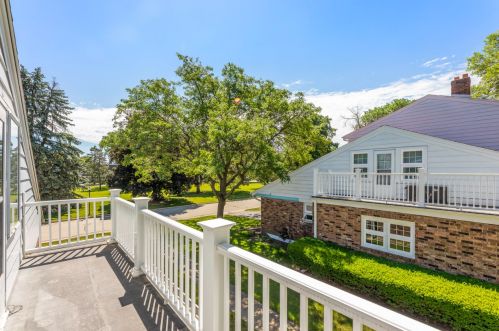 5147 Camelot Ln, Milwaukee WI 53221-3121 exterior