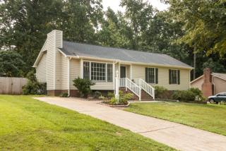 211 Mayodan Dr, Cary, NC 27511-4051