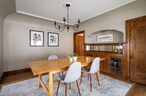 1374 58, Milwaukee WI 53214-5111 exterior