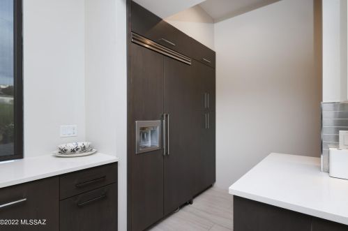 4911 Mission Hill Dr, Tucson AZ  85718-2607 exterior