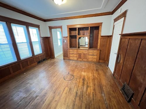 3153 33rd St, Milwaukee WI  53215-4272 exterior