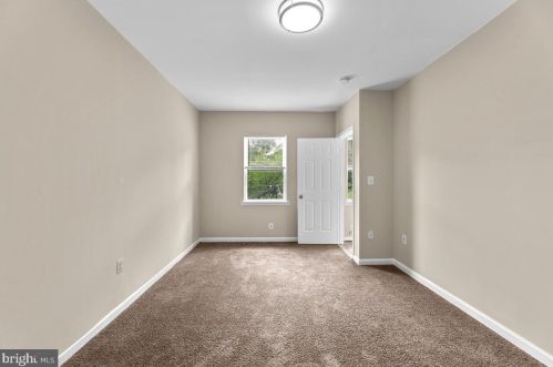 566 Newcomb St, Washington DC 20032-2555 exterior