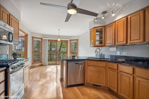 208 Rush St, Itasca IL 60143-1845 exterior