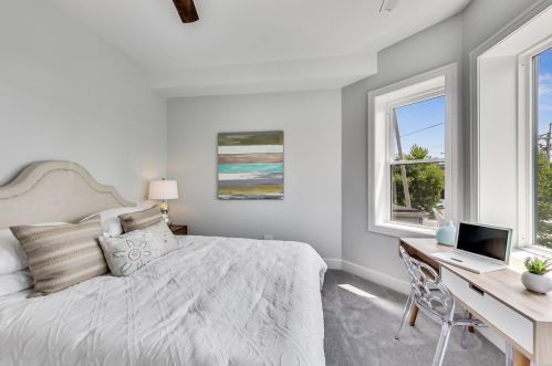 1624 Peterson Ave, Chicago IL  60660-2417 exterior