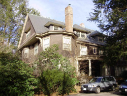 43 Gray Cliff Rd, Newton, MA 02459-2074