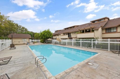 2252 Cheyenne Way, Fullerton CA  92833-4950 exterior