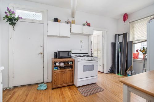 2629 Ridgeway Ave, Chicago IL 60659-1118 exterior