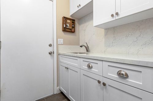 100 Cyn Rim Dr, Folsom CA 95630-2034 exterior