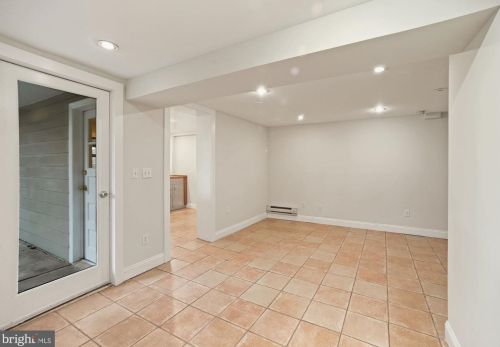 1700 Hobart St, Washington DC 20009-3705 exterior