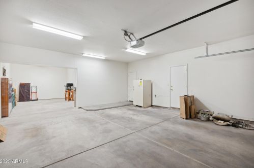 10401 Central Ave, Phoenix AZ 85020-1053 exterior