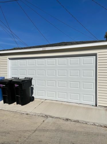 1913 93 St, Chicago IL 60643-6358 exterior