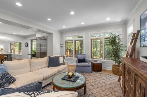 2703 Agatite Ave, Chicago IL 60630-3501 exterior