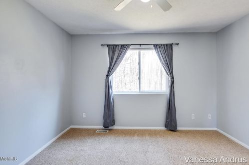 14956 Treevalley Dr, Cedar Springs MI 49319-8146 exterior