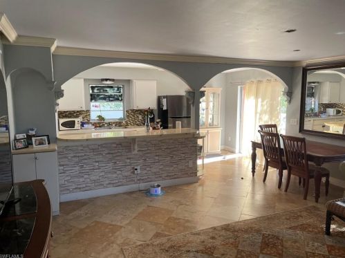 803 96 Ave, Naples FL 34108-2465 exterior