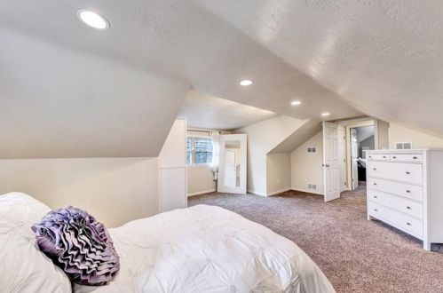 301 Bon Air Ave, Pittsburgh PA 15210-3208 exterior