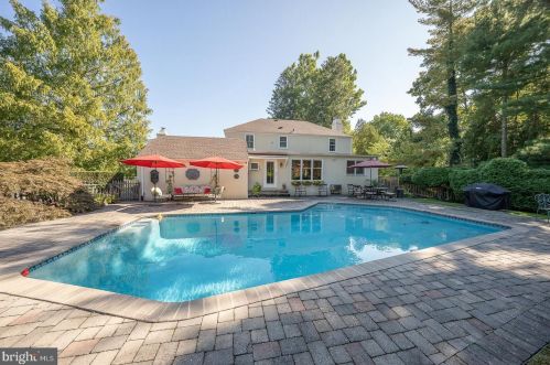 126 Coldstream Dr, Berwyn, PA 19312-1108