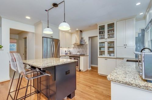 1984 Kilburn Dr, Atlanta GA  30324-4818 exterior