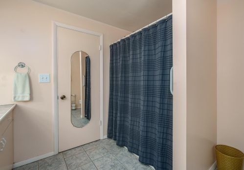 7625 Julie Dr, Kalamazoo MI  49024-4915 exterior