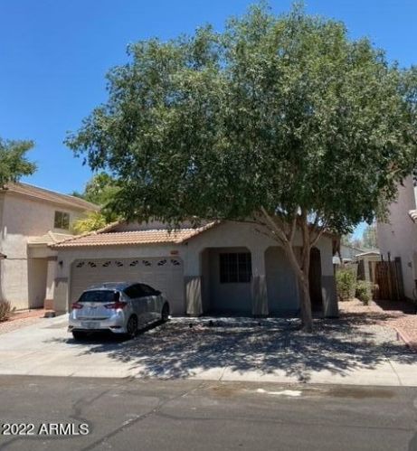 5831 11th St, Phoenix, AZ 85014-2226