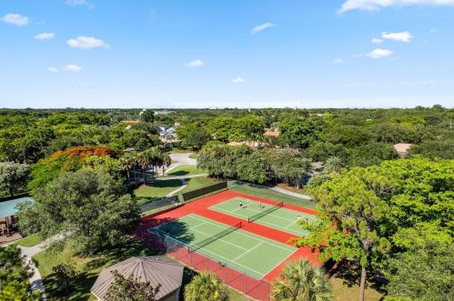 2700 41st St, Boca Raton FL  33434-5842 exterior