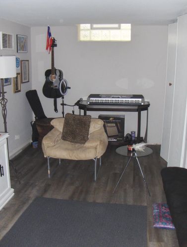 801 56, Milwaukee WI 53214-3325 exterior