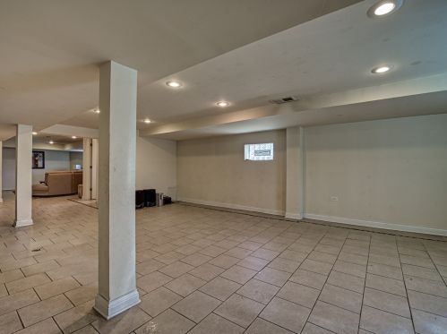 1635 92 Pl, Chicago IL 60619-7730 exterior