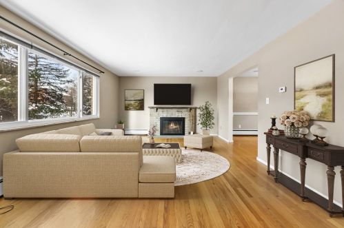 513 Pat Hvn Dr, Pittsburgh PA 15243-1739 exterior