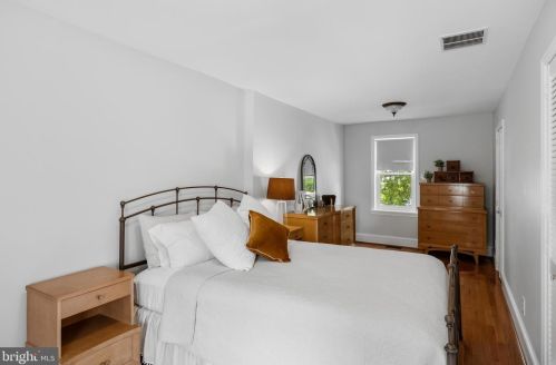 116 Fowler Ave, Tavistock NJ 08033-1336 exterior