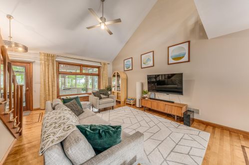 2951 Superior St, Milwaukee WI 53207-3074 exterior