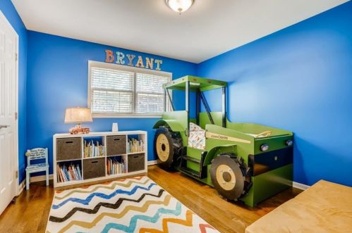 5780 Kayron Dr, Atlanta GA 30328-4112 exterior