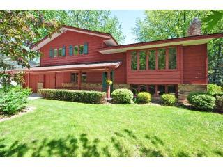 7605 Iroquois St, Chanhassen, MN 55317-9604