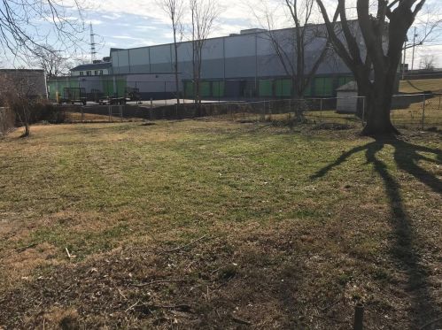 8910 New Hampshire Ave, Saint Louis MO 63123-1537 exterior