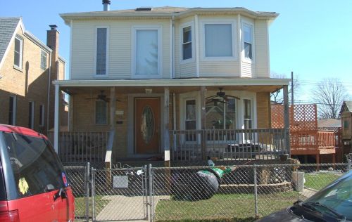 4579 Narragansett Ave, Chicago, IL 60630-3029