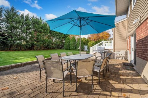 54 Genesee Dr, Commack NY 11725-4010 exterior