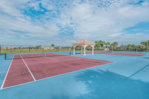 901 Bent Creek Dr, Fort Pierce FL  34947-1331 exterior