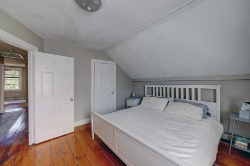 38 Royal St, Providence RI 02906-1830 exterior