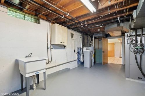 8316 Hollywood Rd, Berrien Springs MI 49103-9788 exterior