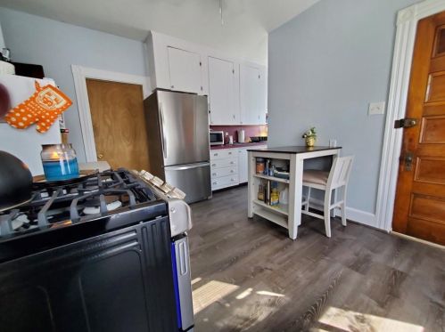 13 Clinton St, Providence RI 02919-4122 exterior